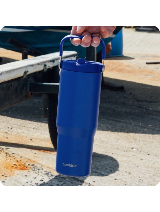 QUOKKA VASO COOL TERMO ACERO INOXIDABLE CON ASA CORE DUSK BLUE 860 ML