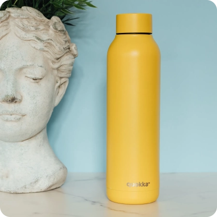 QUOKKA BOTELLA TERMO ACERO INOXIDABLE SOLID SAFFRON YELLOW 630 ML