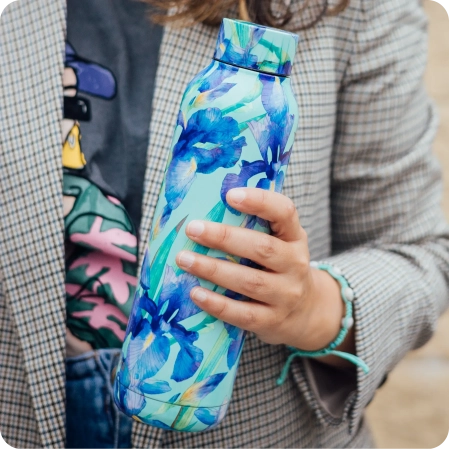 QUOKKA BOTELLA TERMO ACERO INOXIDABLE SOLID BLUE IRISES 630 ML