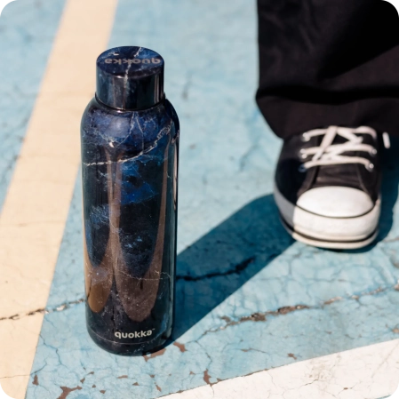 QUOKKA BOTELLA TERMO ACERO INOXIDABLE SOLID BLACK MARBLE 630 ML
