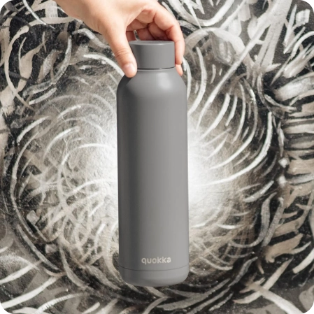 QUOKKA BOTELLA TERMO ACERO INOXIDABLE SOLID GREY 630 ML