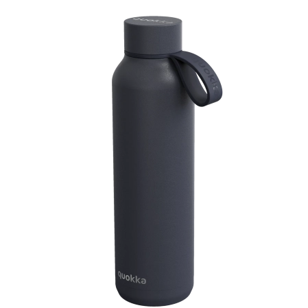 QUOKKA BOTELLA TERMO ACERO INOXIDABLE SOLID CON COLGADOR SLATE 630 ML