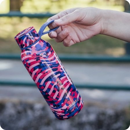 QUOKKA BOTELLA TERMO ACERO INOXIDABLE SOLID CON COLGADOR CLASH 510 ML