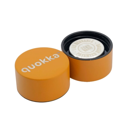 QUOKKA BOTELLA TERMO ACERO INOXIDABLE SOLID CON COLGADOR MUSTARD 630 ML