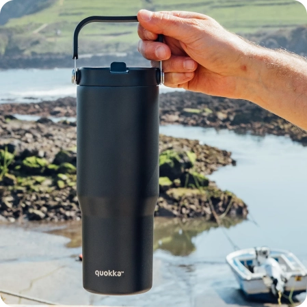 QUOKKA VASO COOL TERMO ACERO INOXIDABLE CON ASA CORE BLACK 860 ML