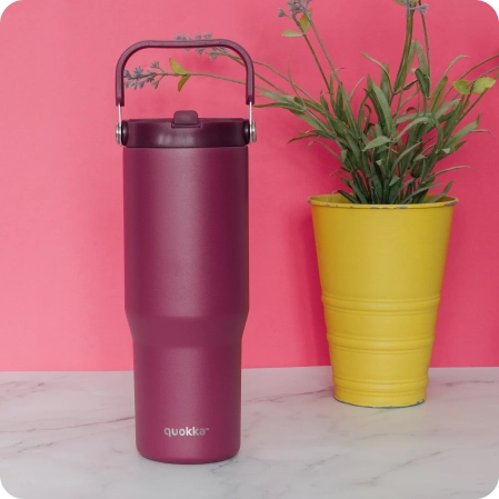 QUOKKA VASO COOL TERMO ACERO INOXIDABLE CON ASA CORE BURGUNDY 860 ML