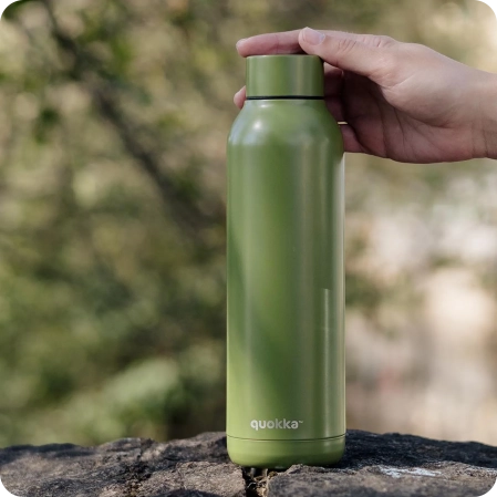 QUOKKA BOTELLA TERMO ACERO INOXIDABLE SOLID OLIVE GREEN 630 ML